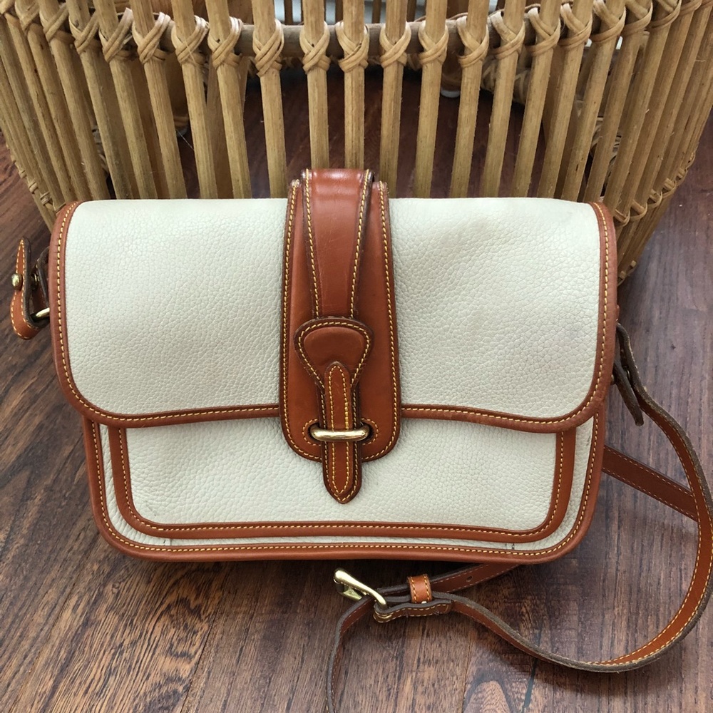 COPY - Vintage Dooney & Bourke crossbody purse